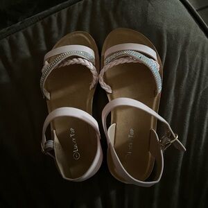 Lucky Top Pink Sandals with Rhinestone